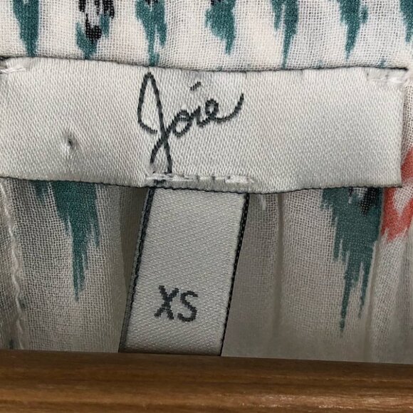 JOIE Tassel V Neck Pattern Silk Blouse Size  XS - Picture 3 of 6